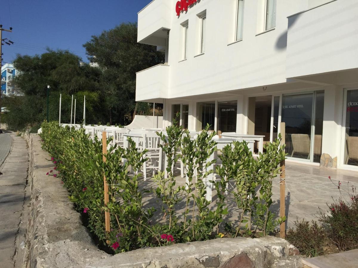 Cicek Apart Hotel Çeşme エクステリア 写真