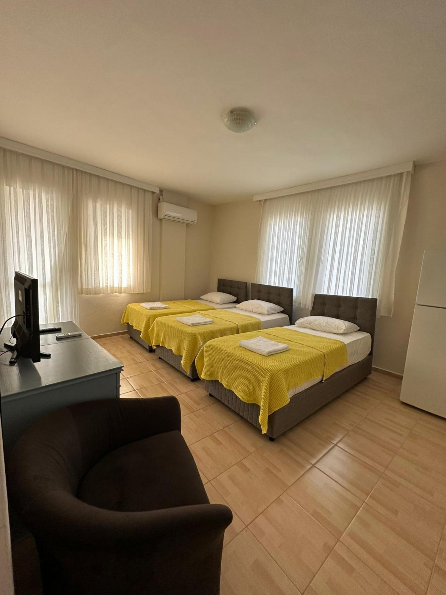 Cicek Apart Hotel Çeşme エクステリア 写真