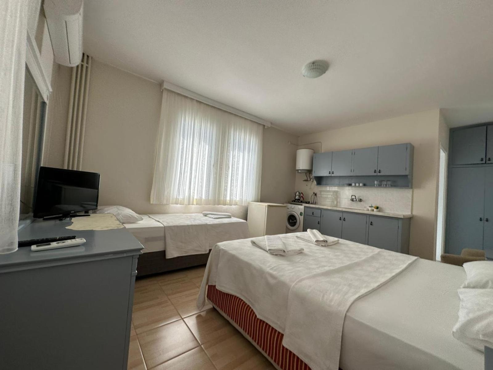 Cicek Apart Hotel Çeşme エクステリア 写真