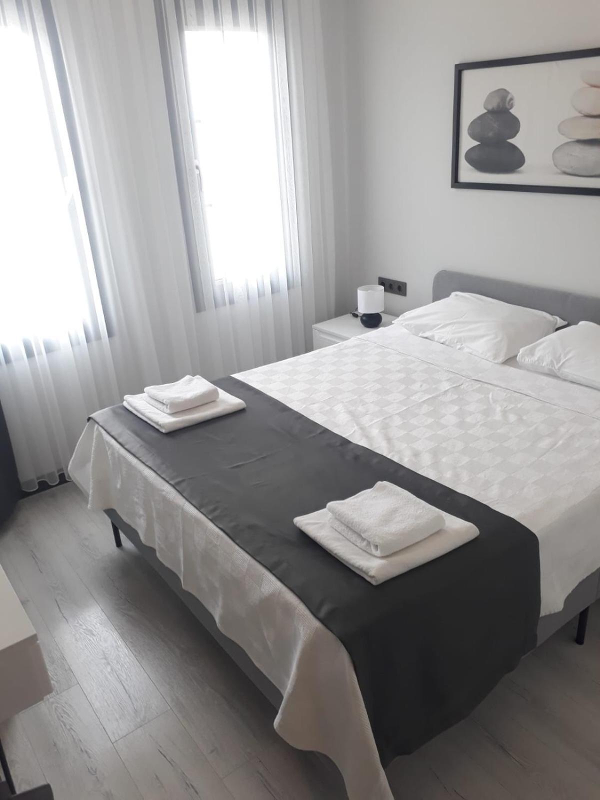 Cicek Apart Hotel Çeşme エクステリア 写真