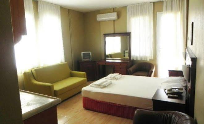Cicek Apart Hotel Çeşme エクステリア 写真